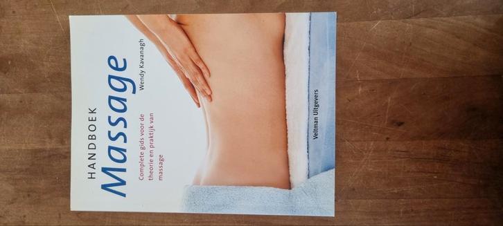Wendy Kavanagh - Handboek massage, Boeken, Sportboeken, Zo goed als nieuw, Ophalen of Verzenden