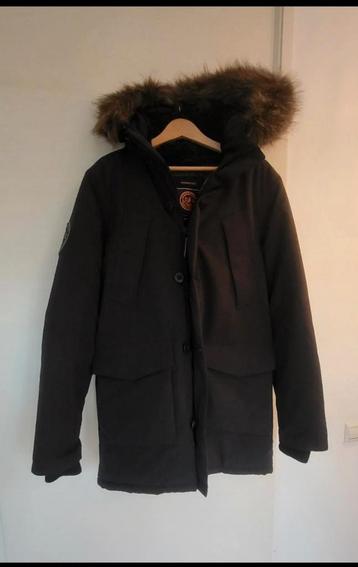 Superdry Parka beschikbaar voor biedingen