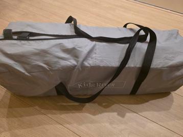 Campingbedje kidsroom grijs ledikant baby beschikbaar voor biedingen