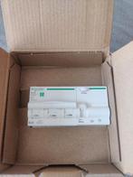 Schneider Electric B20 aardlekautomaat, 3P+N, 30mA., Doe-het-zelf en Verbouw, Ophalen of Verzenden, Nieuw, Schakelaar
