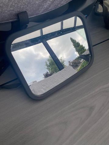 Baby spiegel auto beschikbaar voor biedingen