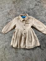 Beige trenchcoat jurk met plooien 92, Ophalen of Verzenden, Zo goed als nieuw, Meisje, Jurk of Rok