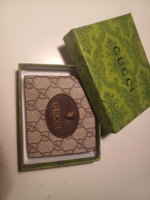 Mooie heren portemonnee van gucci, Sieraden, Tassen en Uiterlijk, Portemonnees, Zo goed als nieuw, Overige merken, Beige, Leer