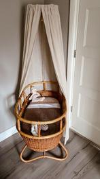 Prachtig rotan wiegje, Kinderen en Baby's, Ophalen, Zo goed als nieuw, Wieg