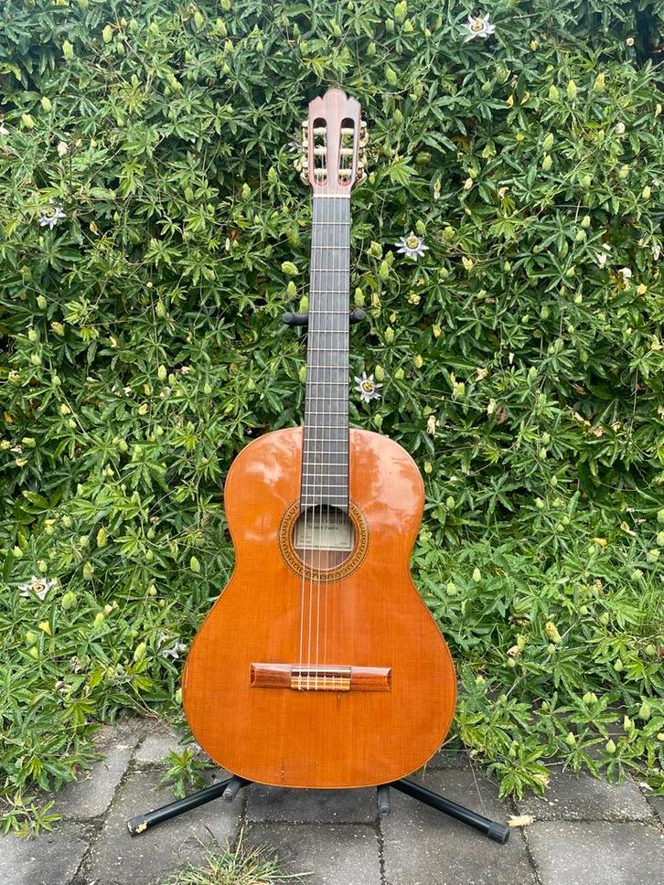 Antonio Sanchez 1020 gitaar, nieuwe snaren, hardcase koffer, Muziek en Instrumenten, Snaarinstrumenten | Gitaren | Akoestisch
