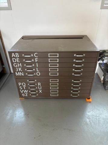 Ahrend Oda A0 tekeningladekast 2 stuks - retro beschikbaar voor biedingen