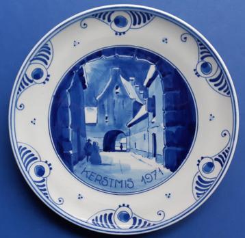 Kerstmis 1971 Porceleyne Fles stadspoort Elburg 18cm (2) beschikbaar voor biedingen