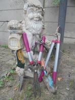 Hobby tuinman , snoeien en ook  (de) montage kasten,, Diensten en Vakmensen, Tuinmannen en Stratenmakers, Garantie, Tuinonderhoud of Snoeiwerk