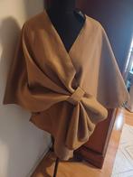 Poncho stola cape omslag nieuwe kaartje, Kleding | Dames, Mutsen, Sjaals en Handschoenen, Ophalen of Verzenden, Nieuw, Maat 46/48 (XL) of groter