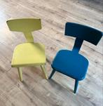Ouderwets houten schoolstoeltjes (geel en blauw), Ophalen, Gebruikt, Twee, Overige kleuren
