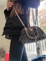 Guess tas, Sieraden, Tassen en Uiterlijk, Tassen | Damestassen, Ophalen of Verzenden, Zo goed als nieuw, Zwart, Handtas