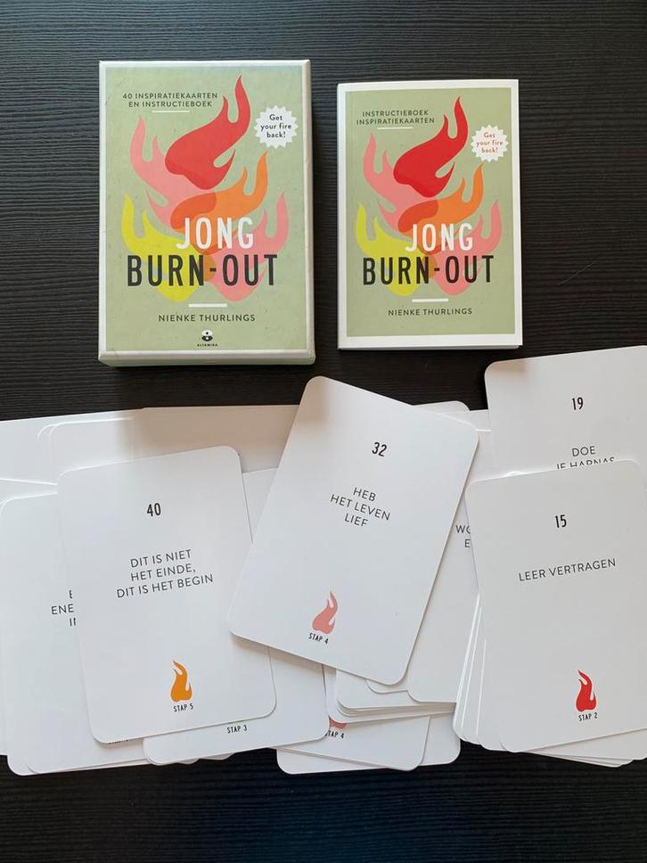 Nienke Thurlings “Jong Burn-Out” - inspiratiekaarten, Boeken, Psychologie, Gelezen, Ophalen of Verzenden