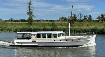 Serious Yachts Gently Low Bridge 14.50 Sedan beschikbaar voor biedingen