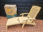 ligbed met kussen en kussenhoes, Tuin en Terras, Ligbedden, Ophalen, Zo goed als nieuw, Kunststof, Verstelbaar