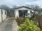 Chalet te koop op 225 meter eigen grond in Anloo bieden mag, Vakantie, Recreatiepark, Chalet, Bungalow of Caravan, Tuin, 2 slaapkamers