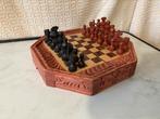 Handgemaakt schaakspel uit Indonesië, Ophalen of Verzenden, Zo goed als nieuw