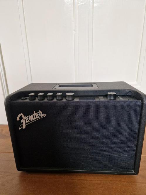 Fender Versterker Mustang GT 40, Muziek en Instrumenten, Versterkers | Bas en Gitaar, Zo goed als nieuw, Minder dan 50 watt, Ophalen