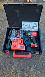 Milwaukee boormachine + toebehoren, Verzenden, Nieuw, 600 watt of meer, Boormachine