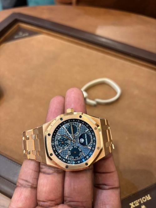 Audemars Piguet Royal Oak 26574OR, Sieraden, Tassen en Uiterlijk, Sporthorloges, Zo goed als nieuw, iOS, Waterdicht, Ophalen