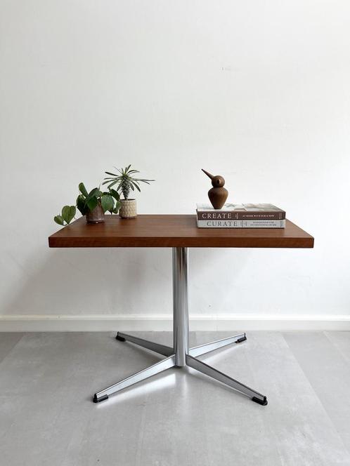 Vintage teakhouten bijzettafeltje, jaren 60/midcentury, Huis en Inrichting, Tafels | Bijzettafels, Gebruikt, Rechthoekig, 45 tot 60 cm