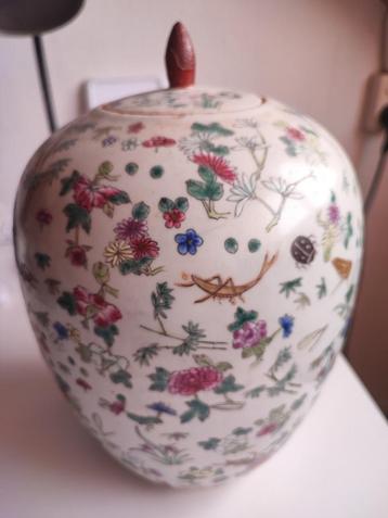 Jingdezhen Famille-Rose Porseleinen Gemberpot – Unieke Decor beschikbaar voor biedingen