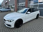 BMW 320i LCI Touring 184PK AUT LED Pano Groot Navi Trekhaak, Auto's, BMW, Automaat, 1998 cc, Achterwielaandrijving, Zwart