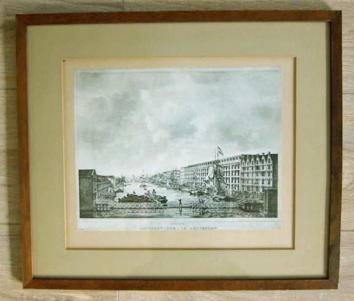 Ingelijste prent van het Entrepotdok te Amsterdam anno 1830, Verzamelen, Foto's en Prenten, Gebruikt, Prent, Overige onderwerpen