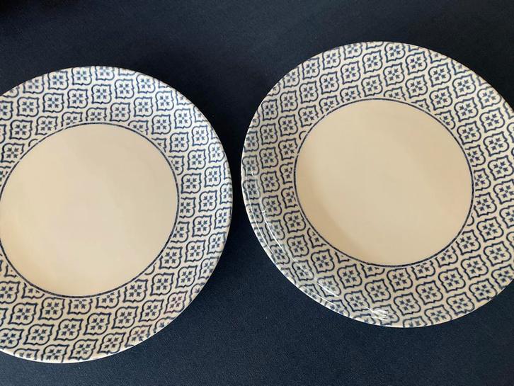 CHURCHILL Inky Blue Tuscany / 2 borden, Huis en Inrichting, Woonaccessoires | Onderzetters, Gebruikt, Bord, Ophalen of Verzenden