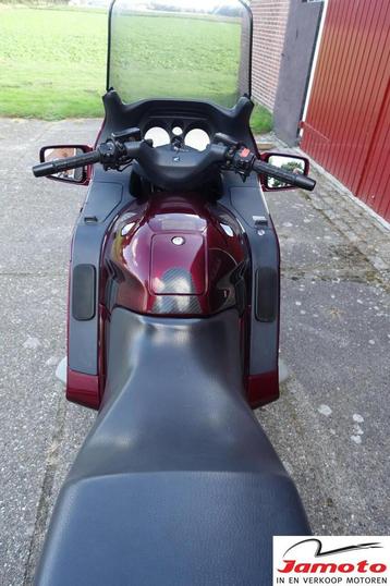 Mooie en goede Honda ST 1100 Pan European beschikbaar voor biedingen