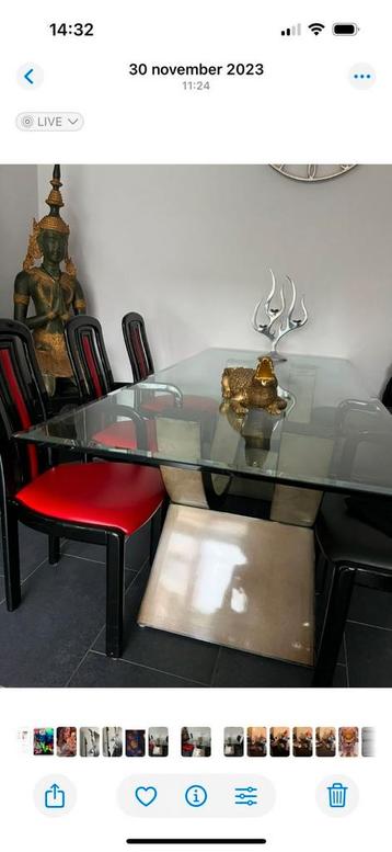 Prachtige Italiaanse glazen eettafel beschikbaar voor biedingen