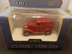 Ertl Ford Panel Truck  1932  Chicago Fire Department, Ophalen of Verzenden, Zo goed als nieuw, Auto, Overige merken