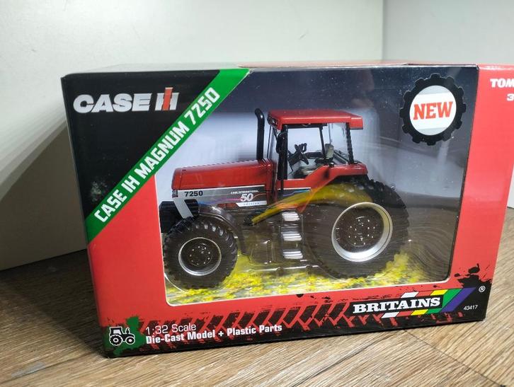 Te koop Britains Case IH Magnum 7250 50th Gelimiteerd., Hobby en Vrije tijd, Modelauto's | 1:32, Nieuw, Tractor of Landbouw, Britains