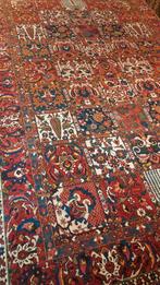 carpet, Rood, Traditional pattern from a mountainous region in Iran, Ophalen of Verzenden, 200 cm of meer