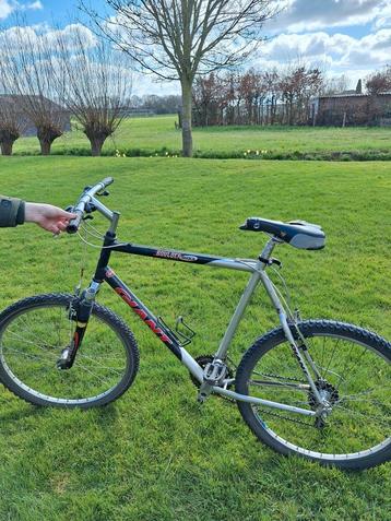 Mountainbike Giant 26 inch. beschikbaar voor biedingen