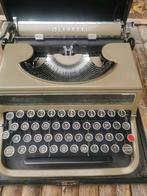 Olivetti  Italia Typemachine, Diversen, Ophalen of Verzenden, Zo goed als nieuw