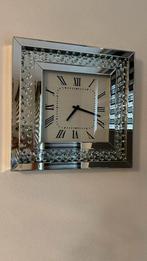Stijlvolle Wandklok met Spiegelrand, Ophalen, Zo goed als nieuw, Analoog, Wandklok