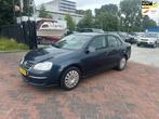 Volkswagen Jetta 1.6 FSI Trendline Airco! 180DKM NAP!, Voorwielaandrijving, Gebruikt, 4 cilinders, 1246 kg
