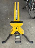 2 stuks sencys werkbank met voetbediening klemsysteem, Doe-het-zelf en Verbouw, Werkbanken, Ophalen of Verzenden, Gebruikt, Inklapbaar