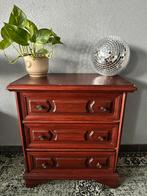 Vintage houten ladekastje met mooie details, Huis en Inrichting, Kasten | Ladekasten, Ophalen, 50 tot 100 cm, Zo goed als nieuw