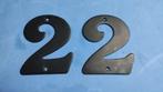 Huisnummers 22 messing 11cm hoog 9cm breed zwart gespoten, i, Huis en Inrichting, Ophalen of Verzenden, Gebruikt