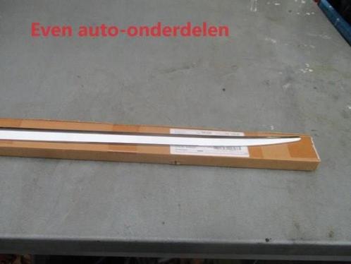 linker achter portier lijsten Chrome toyota yaris P 13, Auto-onderdelen, Carrosserie en Plaatwerk, Deur, Toyota, Nieuw, Ophalen of Verzenden
