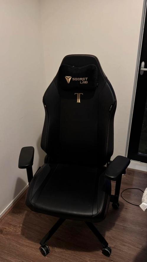 Titan Evo Stealth XL, Huis en Inrichting, Bureaustoelen, Zo goed als nieuw, Bureaukruk, Zwart, Ergonomisch, Ophalen