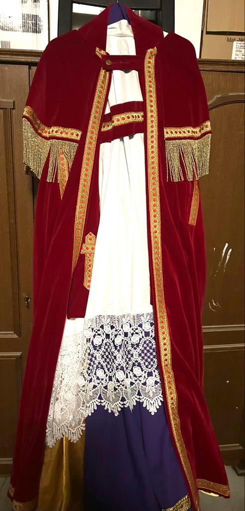 Compleet pak met alle accessories, Diversen, Sinterklaas, Zo goed als nieuw, Ophalen