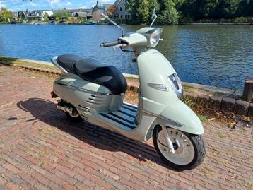Peugeot Django 2017 10946km beschikbaar voor biedingen