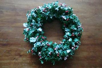 kerstkrans - van plastic, kunststof beschikbaar voor biedingen