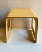 Beukenhouten Ikea Benjamin bijzettafel / kruk, Huis en Inrichting, Krukjes, Ophalen of Verzenden, Gebruikt, Hout