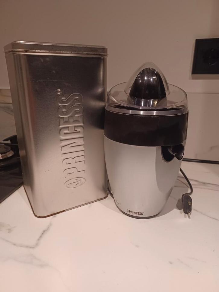 Princess elektrische citruspers - bijna nieuw!, Witgoed en Apparatuur, Juicers, Ophalen of Verzenden