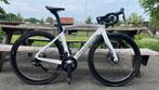 Pinarello Dogma F12 - 2022 + DISC + (nieuwe) powermeter 4iii, Fietsen en Brommers, Fietsen | Racefietsen, Gebruikt, Carbon, 49 tot 53 cm