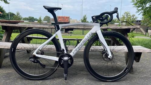 Pinarello Dogma F12 - 2022 + DISC + (nieuwe) powermeter 4iii, Fietsen en Brommers, Fietsen | Racefietsen, Gebruikt, Overige merken