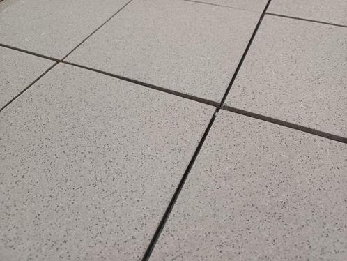 Opruiming vloertegels Kermos Graz R11 relïef grijs 15x15cm, Doe-het-zelf en Verbouw, Tegels, Nieuw, Vloertegels, Keramiek, Minder dan 20 cm